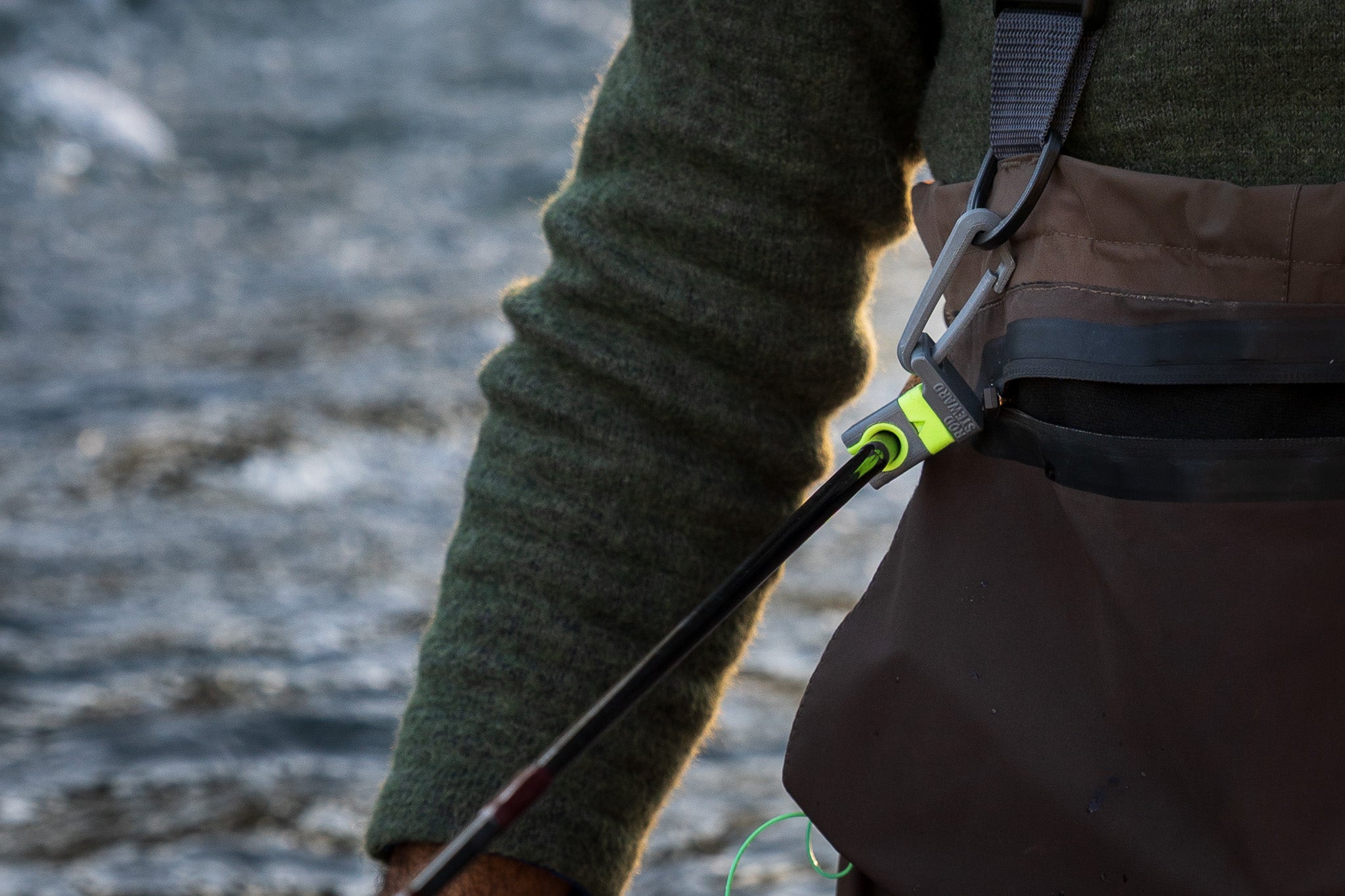 Rod Steward Hands Free Magnetic Rod Holder